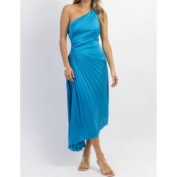 NEW FORE cayman pleated asymm maxi dress in blue - Picture 2 of 6